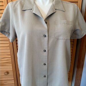 Bill Blass Light Gray Casual Button Down Shirt